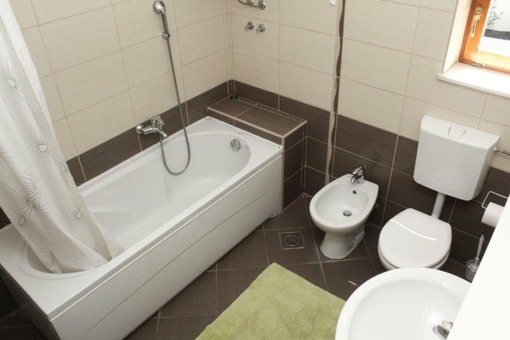 Apartman Morovic Sveti Filip i Jakov Ngoại thất bức ảnh
