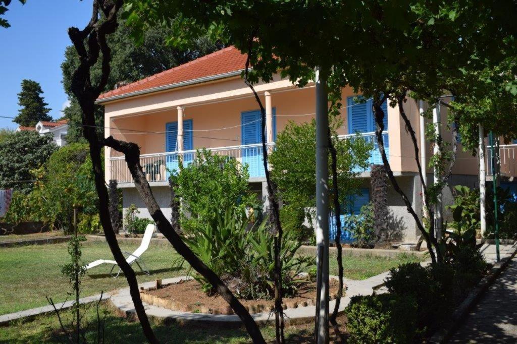 Apartman Morovic Sveti Filip i Jakov Ngoại thất bức ảnh